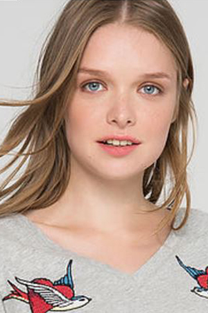 Noubelles Anna Z