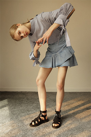 Noubelles Annie B.