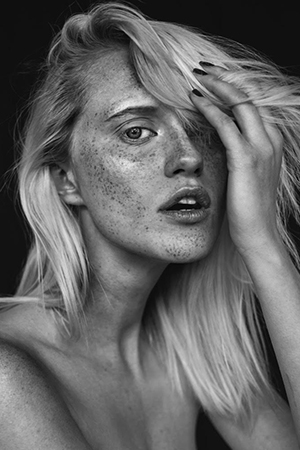 Noubelles Dominika J