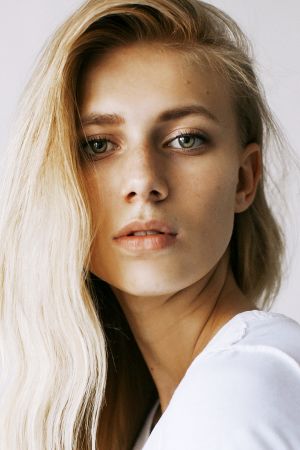 Noubelles Veronika A